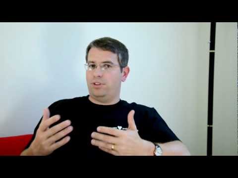 Matt Cutts: Why do paid links violate Google’s guidelines while other ads don’t?